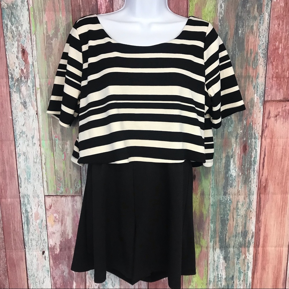 NWTS Striped Romper laced